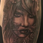 Pattern work - Realism - Dot work - Black & Grey.