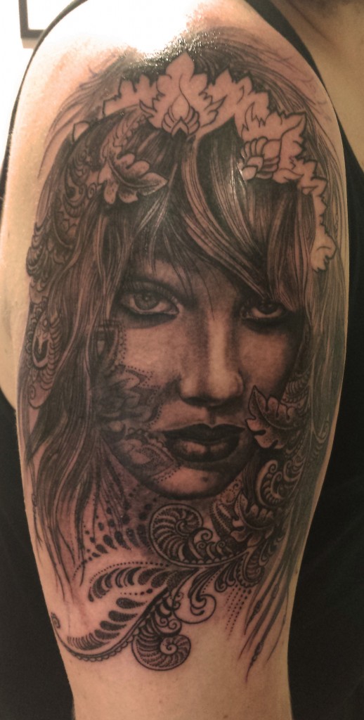 Pattern work - Realism - Dot work - Black & Grey.