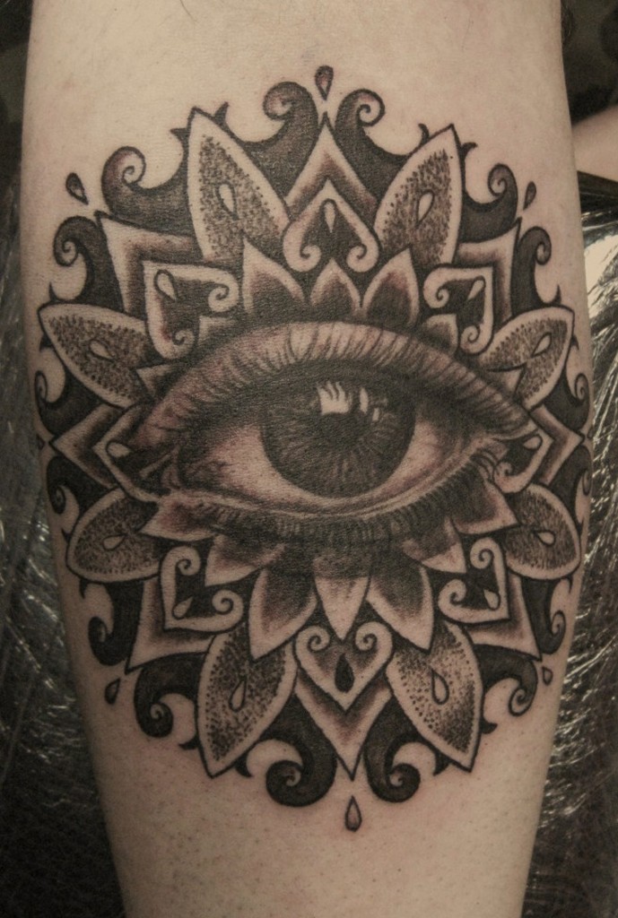 Pattern work - Realism - Dot work - Black & Grey.