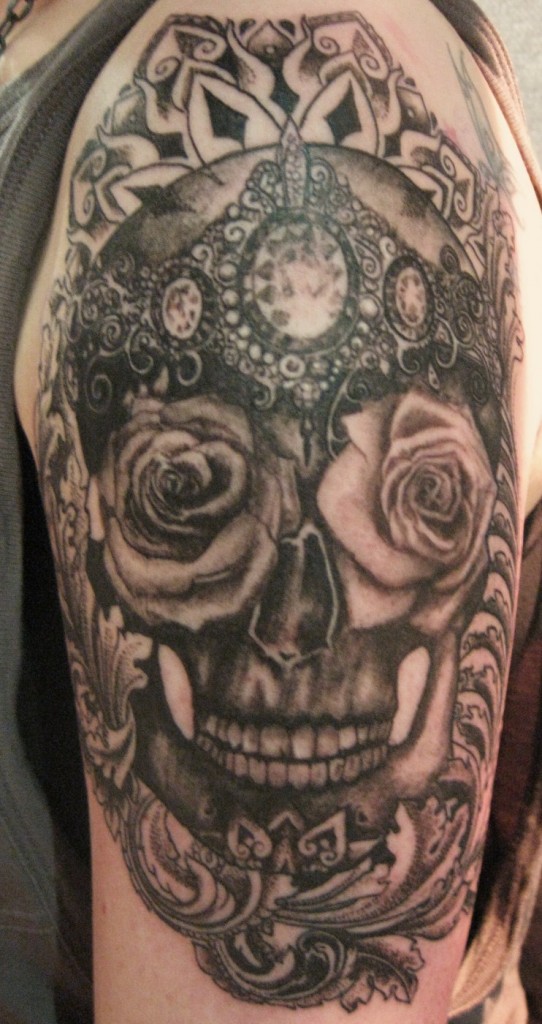 Pattern work - Realism - Dot work - Black & Grey.